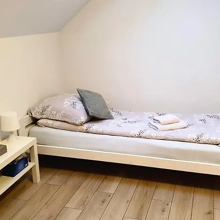 Akacjowa Villa106 Lägenhet Nedza