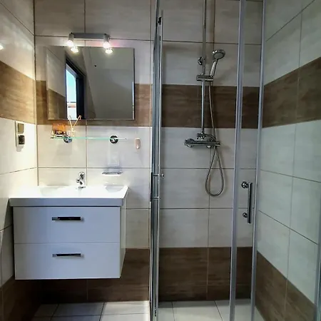 Akacjowa Villa106 Appartement Nedza